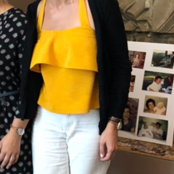 Mustard/Gold Ribbed Flowy Layered top Size XXS fits like XS - Picture 4 of 4